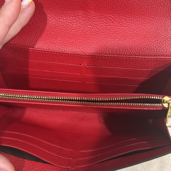 Louis Vuitton Sarah Empreinte Wallet in Scarlet - Picture 8 of 13